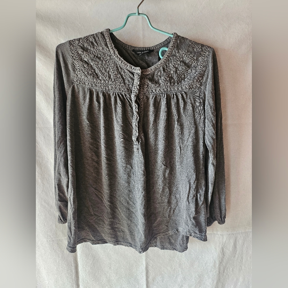 Grey Lucky Brand henley, medium, embroidered detail 3/4 sleeves